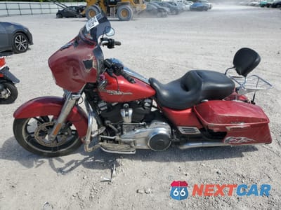 Trzecie zdjęcie samochodu z tyłu: 2019 HARLEY-DAVIDSON FLHX VIN:1HD1KBC13KB652695 - miniatura