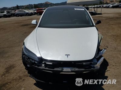 Piąte zdjęcie samochodu w środku: 2025 TESLA MODEL 3 VIN:5YJ3E1EA7SF922100 - miniatura