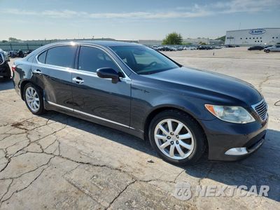 Czwarte zdjęcie samochodu z boku: 2007 LEXUS LS 460L VIN:JTHGL46F275005169 - miniatura