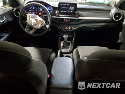 Zdjęcie 8 z 13 samochodu: 2024 KIA FORTE LX VIN:3KPF24AD2RE700636 - miniatura