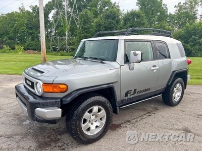 Drugie zdjęcie samochodu z przodu: 2010 TOYOTA FJ CRUISER VIN:JTEBU4BF4AK098411 - miniatura