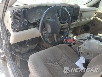 Zdjęcie 8 z 13 samochodu: 2005 CHEVROLET TAHOE C1500 VIN:1GNEC13V65J142971 - miniatura