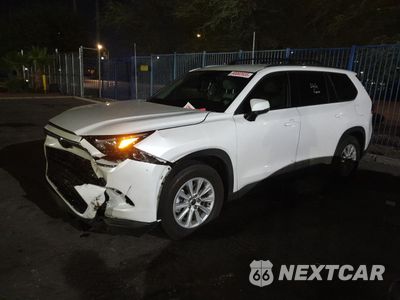 2024 TOYOTA GRAND HIGHLANDER XLE 5TDACAB59RS012023 - główne zdjęcie licytacji z USA - miniatura