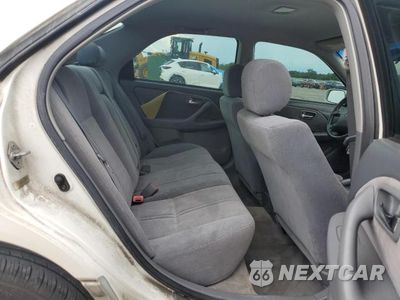 Zdjęcie 10 z 12 samochodu: 2001 TOYOTA CAMRY LE VIN:JT2BG28K810549400 - miniatura