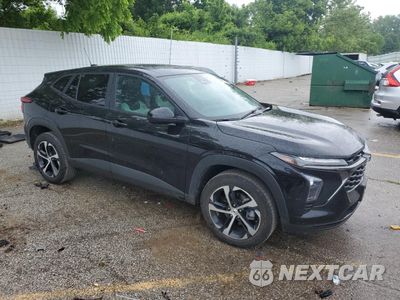 Czwarte zdjęcie samochodu z boku: 2025 CHEVROLET TRAX 1RS VIN:KL77LGEP9SC017138 - miniatura