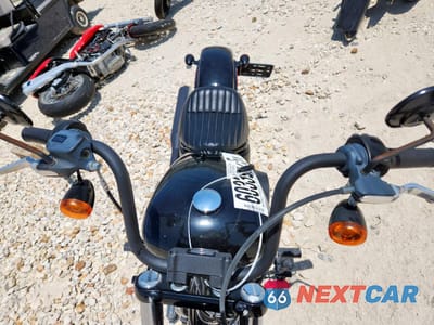 Piąte zdjęcie samochodu w środku: 2018 HARLEY-DAVIDSON FXBB STREET BOB VIN:1HD1YJJ19JC082562 - miniatura