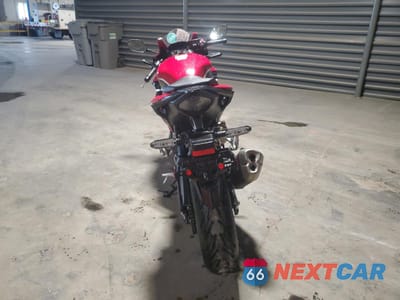 Czwarte zdjęcie samochodu z boku: 2023 HONDA CBR500 RA VIN:MLHPC6256P5400687 - miniatura
