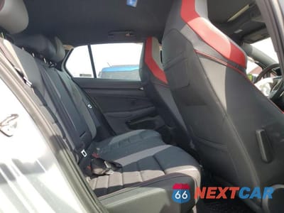 Zdjęcie 10 z 12 samochodu: 2024 VOLKSWAGEN GTI AUTOBAHN VIN:WVWVA7CD3RW20341X - miniatura