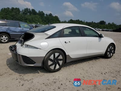 Trzecie zdjęcie samochodu z tyłu: 2024 HYUNDAI IONIQ 6 SE VIN:KMHM24AC6RA080063 - miniatura