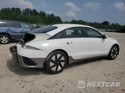 Trzecie zdjęcie samochodu z tyłu: 2024 HYUNDAI IONIQ 6 SE VIN:KMHM24AC6RA080063 - miniatura