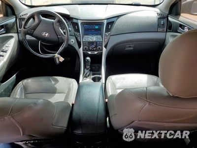 Zdjęcie 8 z 13 samochodu: 2013 HYUNDAI SONATA SE VIN:5NPEC4AC3DH666145 - miniatura