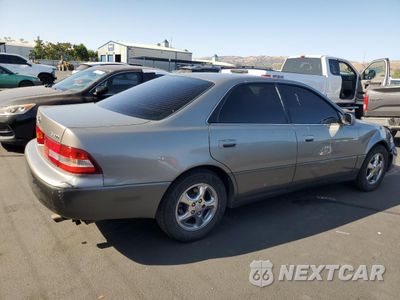Trzecie zdjęcie samochodu z tyłu: 1997 LEXUS ES 300 VIN:JT8BF22GXV5000920 - miniatura