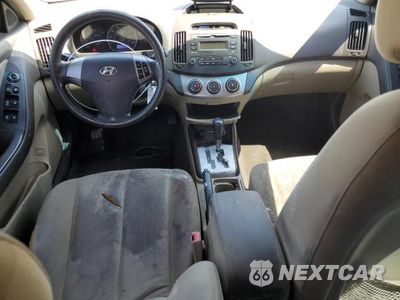 Zdjęcie 8 z 12 samochodu: 2010 HYUNDAI ELANTRA BLUE VIN:KMHDU4AD7AU086007 - miniatura