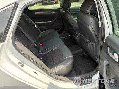 Zdjęcie 6 z 10 samochodu: 2016 HYUNDAI SONATA SPORT VIN:5NPE34AF8GH433229 - miniatura