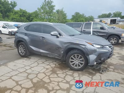 Czwarte zdjęcie samochodu z boku: 2017 LEXUS NX 200T BASE VIN:JTJYARBZ3H2066653 - miniatura