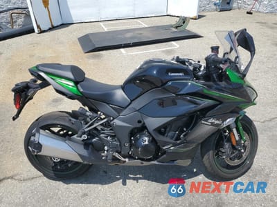 2023 KAWASAKI ZX1002 K JKBZXVK16PA031043 - główne zdjęcie licytacji z USA - miniatura