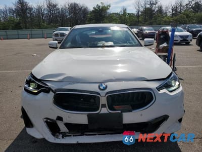 Piąte zdjęcie samochodu w środku: 2025 BMW 230XI VIN:3MW33CM03S8E90472 - miniatura