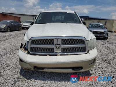Piąte zdjęcie samochodu w środku: 2011 DODGE RAM 1500 VIN:1D7RV1CT4BS602515 - miniatura