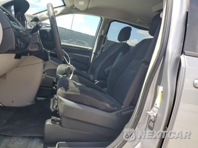 Zdjęcie 7 z 13 samochodu: 2018 DODGE GRAND CARAVAN SE VIN:2C4RDGBG6JR231538 - miniatura