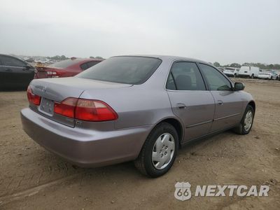 Trzecie zdjęcie samochodu z tyłu: 2000 HONDA ACCORD LX VIN:1HGCG1648YA000893 - miniatura