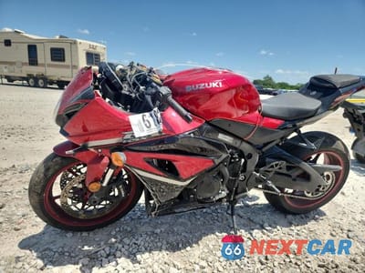 Trzecie zdjęcie samochodu z tyłu: 2025 SUZUKI GSX-R1000 VIN:JS1DM11B0S7100454 - miniatura