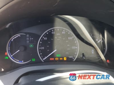 Zdjęcie 9 z 14 samochodu: 2012 LEXUS CT 200 VIN:JTHKD5BH2C2095035 - miniatura