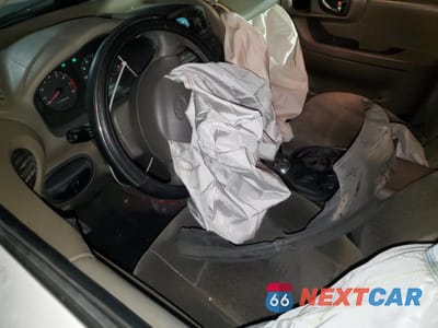 Zdjęcie 7 z 12 samochodu: 2004 HYUNDAI SANTA FE GLS VIN:KM8SC13E84U713106 - miniatura