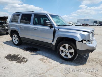Czwarte zdjęcie samochodu z boku: 2017 JEEP PATRIOT LATITUDE VIN:1C4NJPFA4HD148510 - miniatura