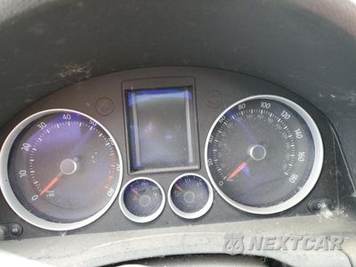 Zdjęcie 9 z 12 samochodu: 2008 VOLKSWAGEN GTI VIN:WVWHV71K18W282669 - miniatura