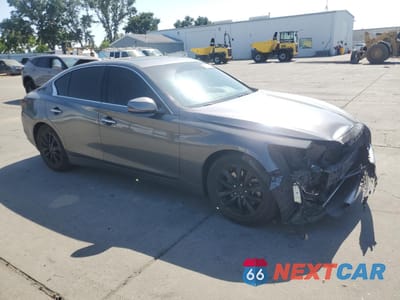 Czwarte zdjęcie samochodu z boku: 2014 INFINITI Q50 BASE VIN:JN1BV7AP2EM677469 - miniatura