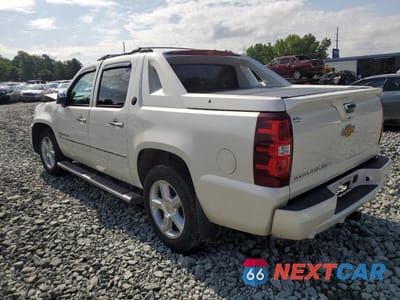 Drugie zdjęcie samochodu z przodu: 2013 CHEVROLET AVALANCHE LTZ VIN:3GNMCGE00DG304349 - miniatura