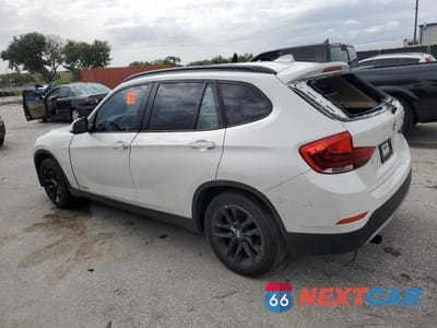Drugie zdjęcie samochodu z przodu: 2015 BMW X1 XDRIVE28I VIN:WBAVL1C58FVY26050 - miniatura