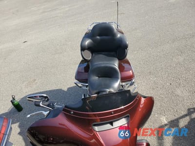Piąte zdjęcie samochodu w środku: 2018 HARLEY-DAVIDSON FLHTK ULTRA LIMITED VIN:1HD1KED12JB605950 - miniatura