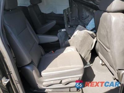 Zdjęcie 11 z 14 samochodu: 2022 CHEVROLET SUBURBAN K1500 Z71 VIN:1GNSKDKD1NR196891 - miniatura