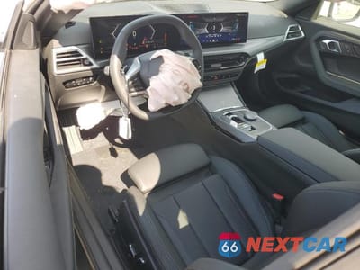 Zdjęcie 8 z 12 samochodu: 2025 BMW 230XI VIN:3MW33CM03S8E90472 - miniatura