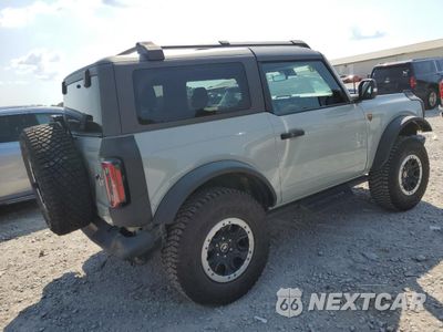 Trzecie zdjęcie samochodu z tyłu: 2024 FORD BRONCO BADLANDS VIN:1FMDE9AH3RLB01245 - miniatura