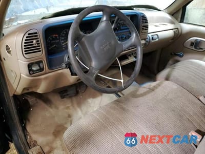 Zdjęcie 8 z 12 samochodu: 1995 GMC SIERRA K2500 VIN:1GTGK29F5SE520776 - miniatura