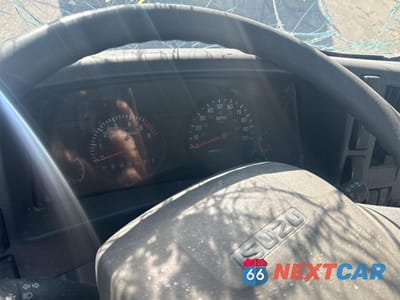 Zdjęcie 8 z 10 samochodu: 2020 ISUZU NPR VIN:54DB4W1B1LS801170 - miniatura