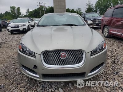 Piąte zdjęcie samochodu w środku: 2014 JAGUAR XF VIN:SAJWJ0EF4E8U19659 - miniatura