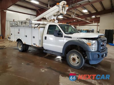 Czwarte zdjęcie samochodu z boku: 2015 FORD F450 SUPER DUTY VIN:1FDUF4GY8FEA90055 - miniatura
