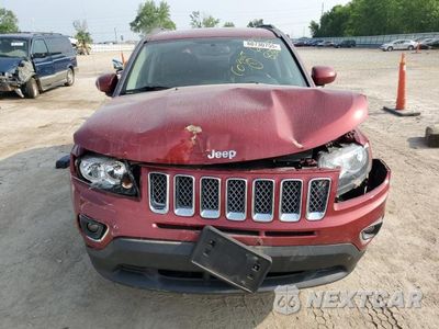 Piąte zdjęcie samochodu w środku: 2015 JEEP COMPASS LATITUDE VIN:1C4NJCEA5FD368326 - miniatura