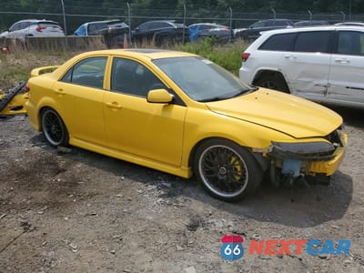 Czwarte zdjęcie samochodu z boku: 2003 MAZDA 6 S VIN:1YVHP80D235M21543 - miniatura