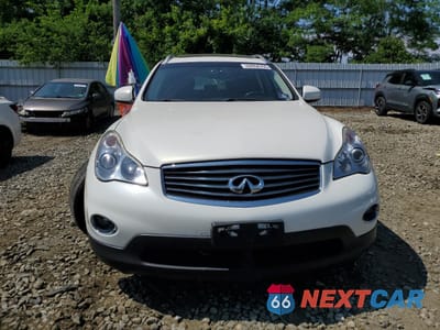 Piąte zdjęcie samochodu w środku: 2015 INFINITI QX50 VIN:JN1BJ0HR0FM773497 - miniatura