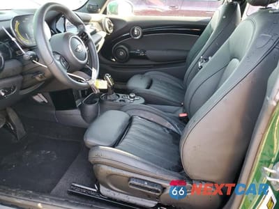 Zdjęcie 7 z 13 samochodu: 2022 MINI COOPER SE VIN:WMW13DJ09N2R10207 - miniatura