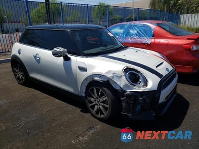 Czwarte zdjęcie samochodu z boku: 2023 MINI COOPER S VIN:WMW53DH05P2T80019 - miniatura