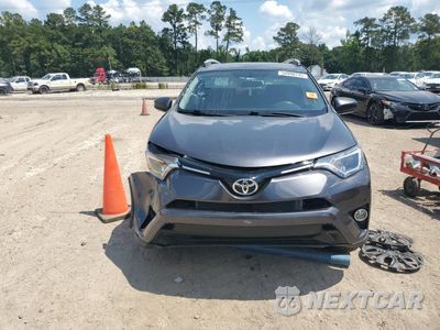 Piąte zdjęcie samochodu w środku: 2016 TOYOTA RAV4 LE VIN:JTMZFREV2GJ072806 - miniatura