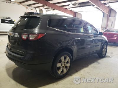 Trzecie zdjęcie samochodu z tyłu: 2016 CHEVROLET TRAVERSE LT VIN:1GNKVGKD5GJ240207 - miniatura