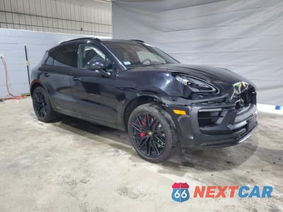 Czwarte zdjęcie samochodu z boku: 2023 PORSCHE MACAN GTS VIN:WP1AF2A59PLB57025 - miniatura