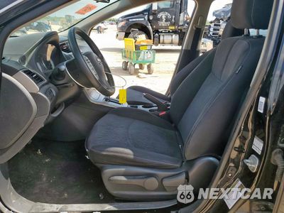 Zdjęcie 7 z 12 samochodu: 2015 NISSAN SENTRA S VIN:3N1AB7AP5FL661007 - miniatura