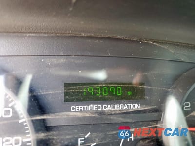 Zdjęcie 9 z 13 samochodu: 2008 FORD CROWN VICTORIA POLICE INTERCEPTOR VIN:2FAHP71V28X102341 - miniatura